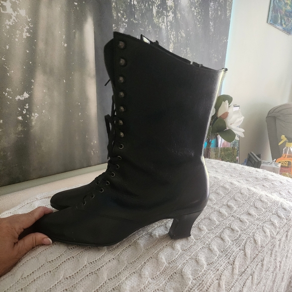 Magdesians California Leather Boots Black Granny Core Lace Up Size 11M.like New - Picture 3 of 10